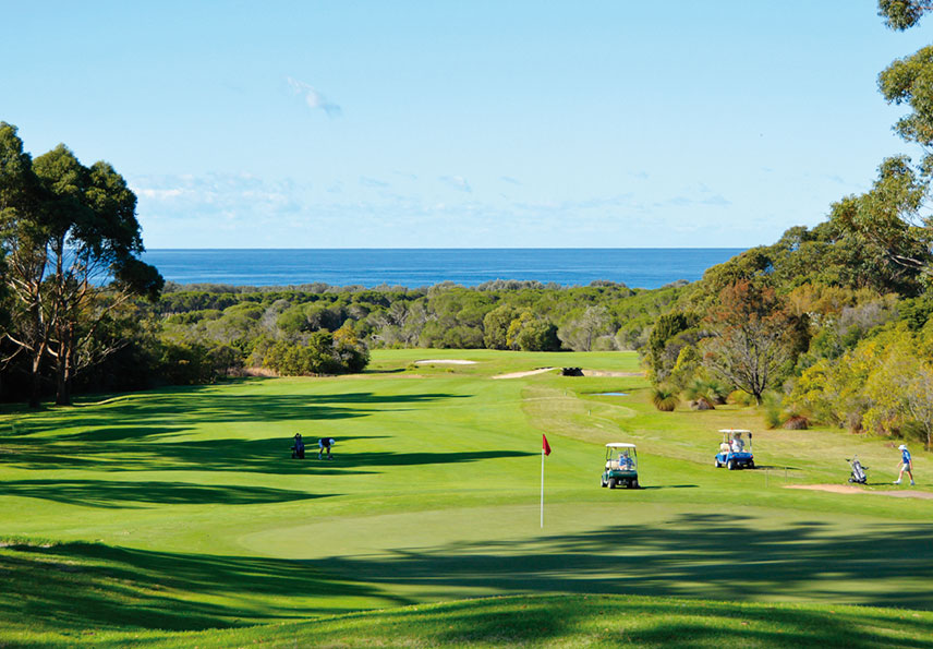 The par-5 second at Tura Beach gives the golfer an indication of how close the course is to the ocean.