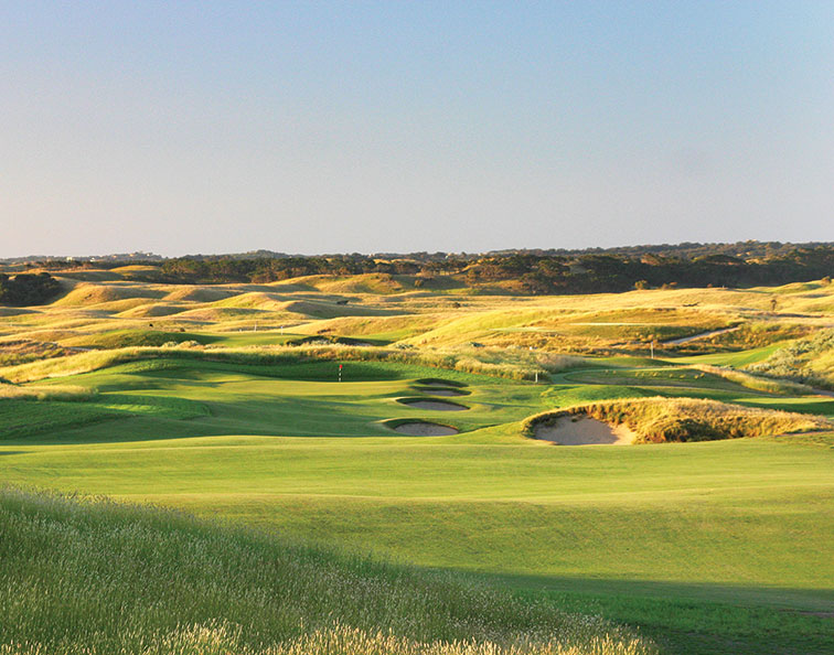 Peter Thomson and Mike Wolveridge were gifted a gorgeous site with which to create the Ocean course.