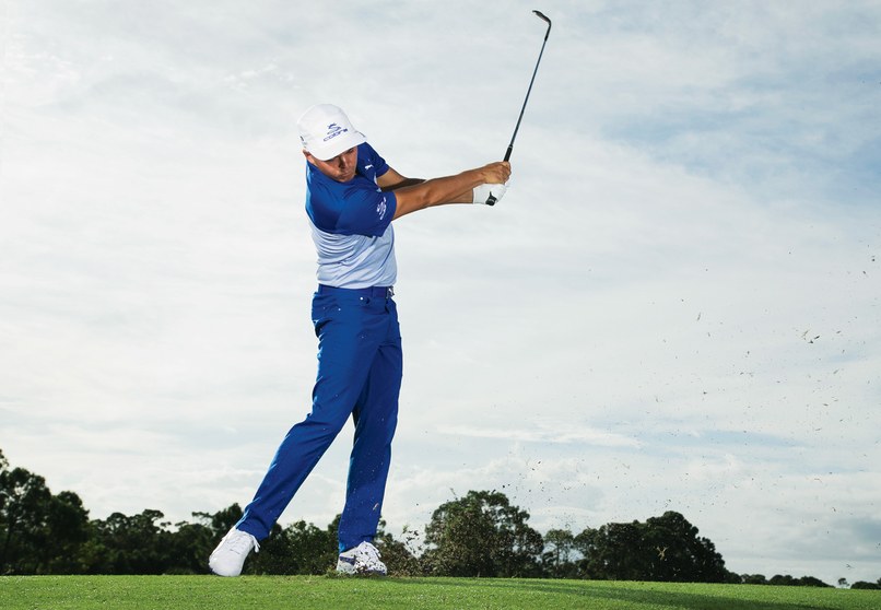 Rickie-Fowler-instruction-wedges-through-swing
