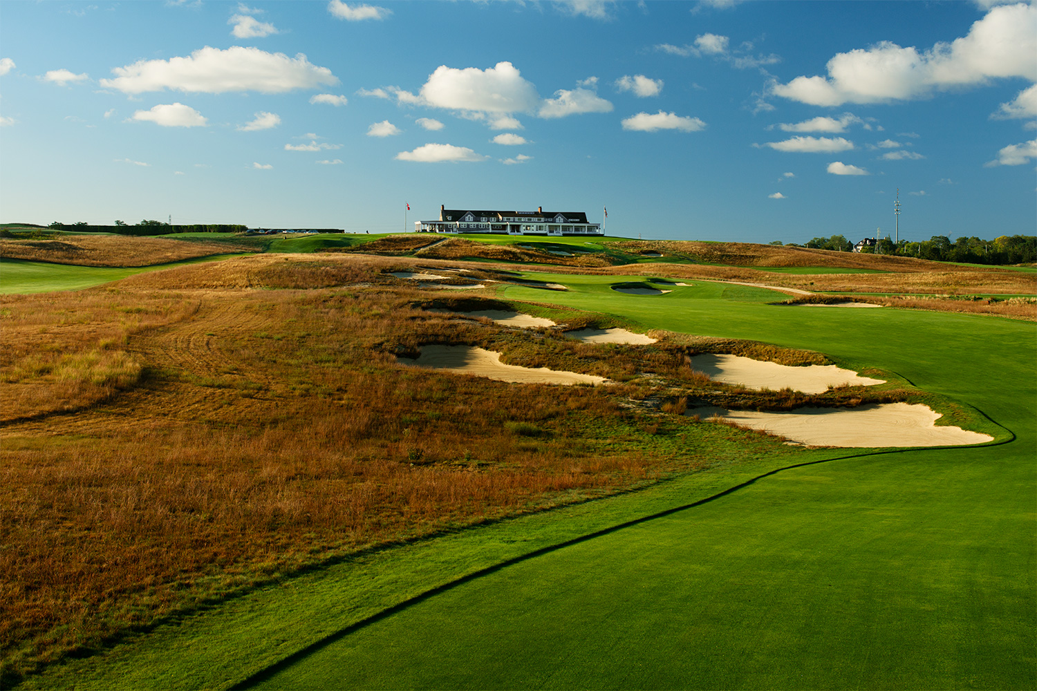 The par-5 16th was the easiest hole in the final round of the 2004 US Open (4.803 stroke average), but it’s 616 yards today versus 540 yards then.