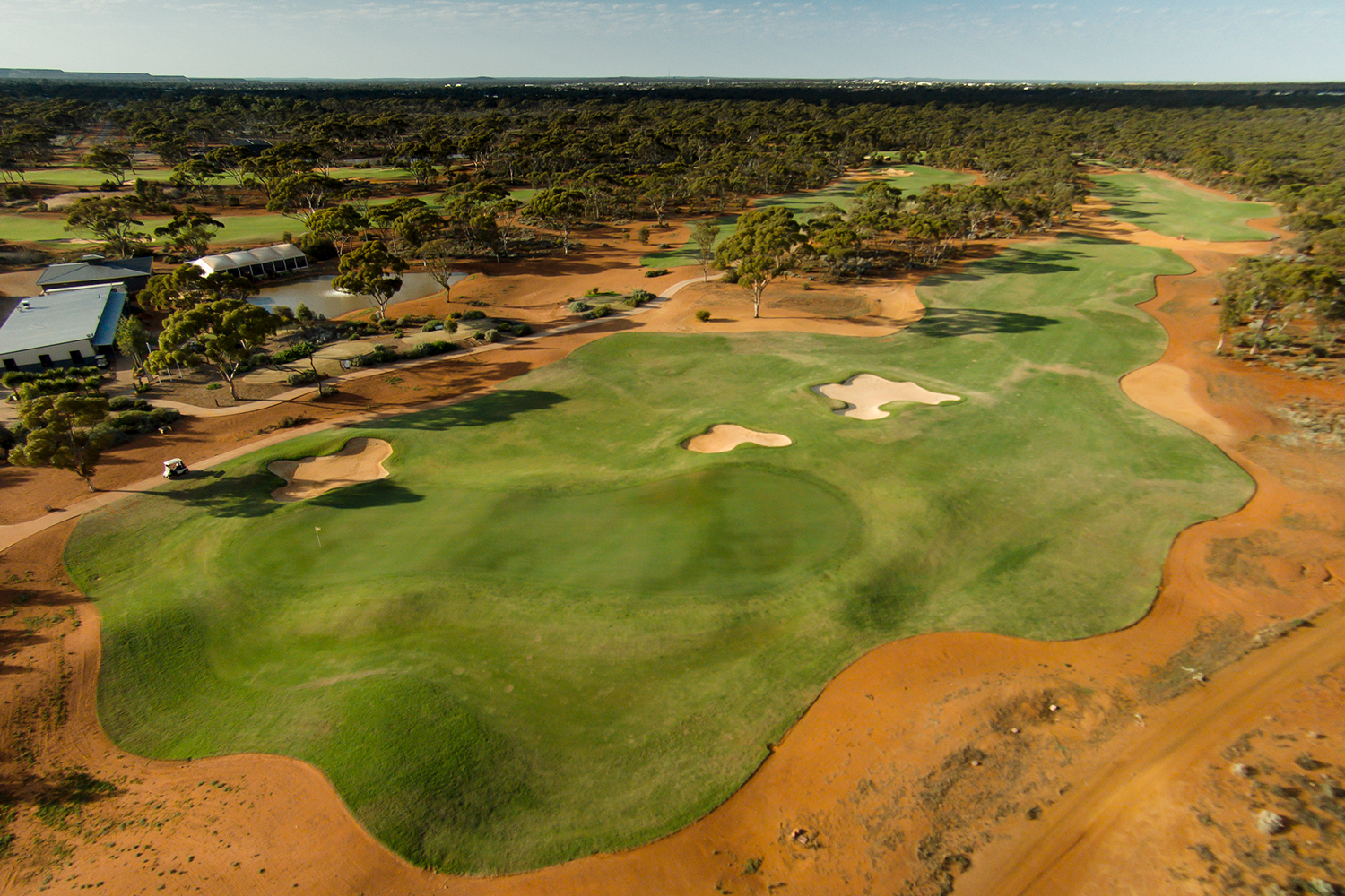 Kalgoorlie Golf Course: Australia's premier desert course. 