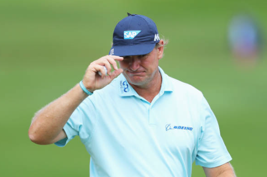 Ernie Els penalises himself after chipping in for eagle