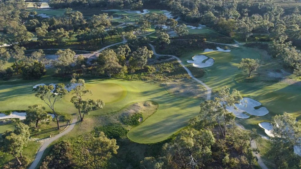 Course flyover: Peninsula Kingswood Country Golf Club