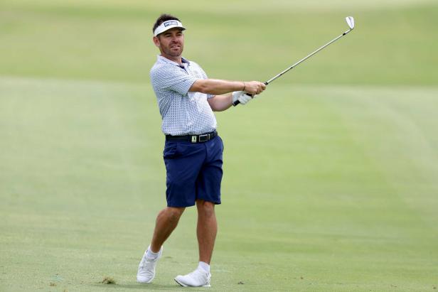 louis-oosthuizen-isn’t-done-worrying-if-he’ll-stay-in-the-owgr-top-50-at-year’s-end-after-72nd-hole-bogey