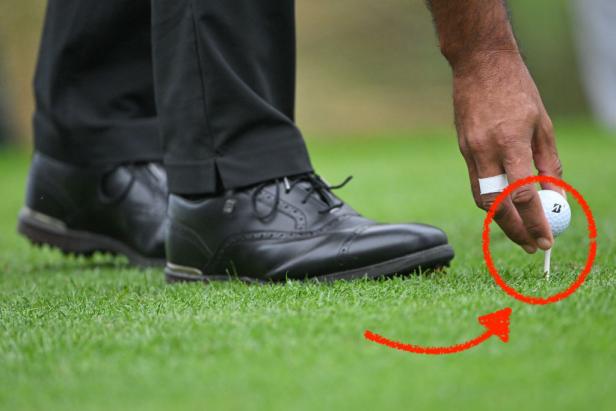 tiger-woods-uses-two-different-types-of-tees-on-his-drives.-here’s-why