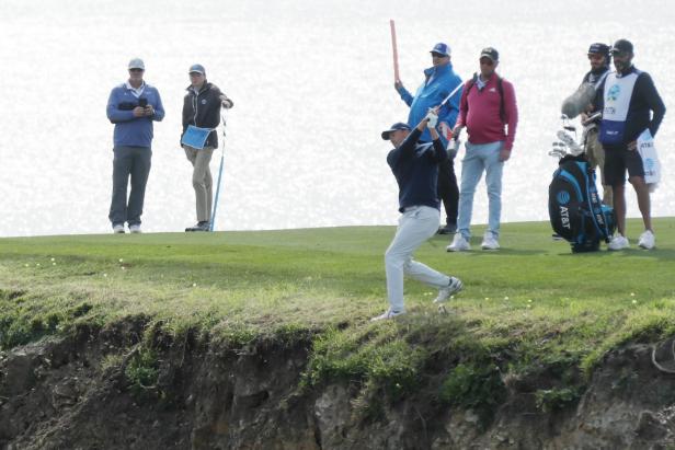 jordan-spieth-says-his-cliff-shot-at-pebble-could-have-been-worse-…-but-not-for-the-reason-you-think