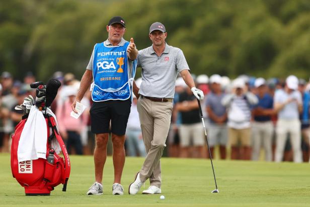 a-cyclone-delaying-steve-williams’-flight-from-new-zealand-has-adam-scott-pondering-a-back-up-caddie-at-riviera