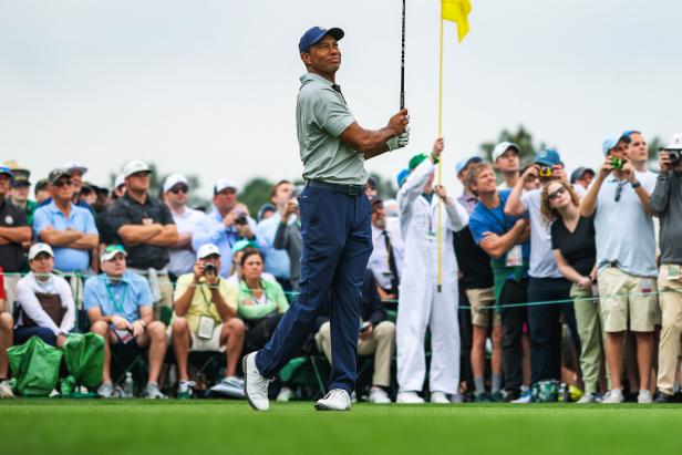 masters-2023:-tiger-woods-backs-the-golf-ball-rollback,-breaks-out-balata-balls-for-rory-mcilroy-to-make-a-point