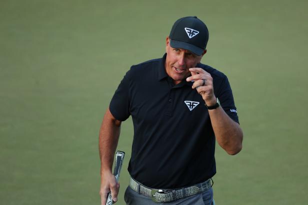 phil-mickelson-calls-liv-‘the-best-tour-to-be-your-best-in-majors,’-implies-that-it’s-not-up-for-debate