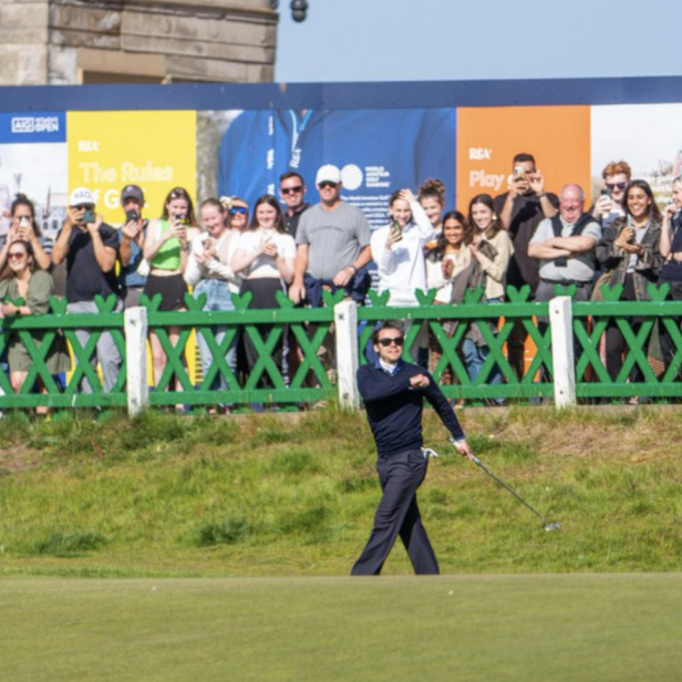 harry-styles-had-a-british-open-sized-gallery-watching-him-play-golf-at-st.-andrews