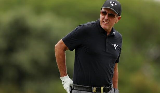 phil-mickelson:-no-liv-player-wants-to-return-to-pga-tour;-tour-owes-liv-golf-members-a-public-apology-for-slander
