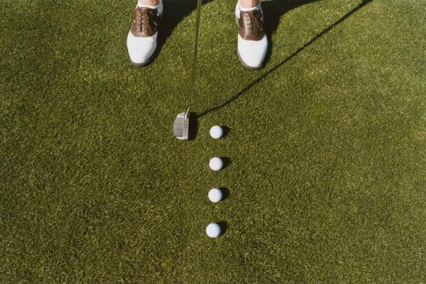 rules-of-golf-review:-our-practice-green-sucks.-can-i-hit-a-few-putts-on-the-course-before-my-round?