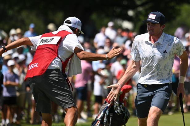 nick-dunlap-puts-on-a-tiger-like-show-to-match-woods-with-usga-double