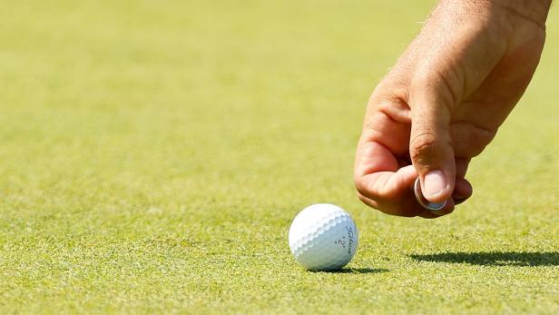 pga-tour-winner:-don’t-use-the-line-on-your-golf-ball—do-this-instead