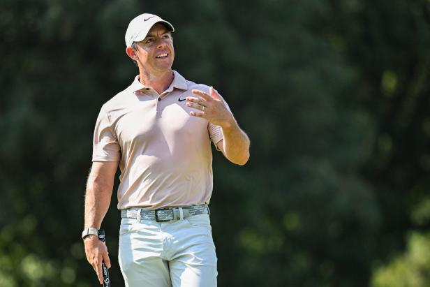 rory-mcilroy-is-playing-hurt-at-tour-championship-after-suffering-lower-back-injury