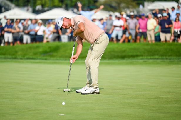 long-putters-are-‘trendy’-again-on-tour—3-big-reasons-why