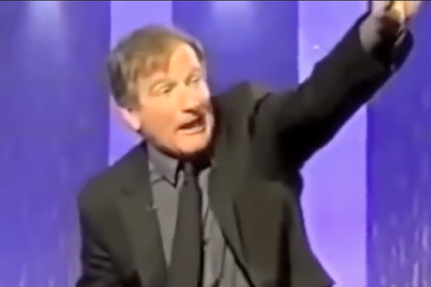 robin-williams’-bit-about-the-scots-inventing-golf-has-resurfaced-and-it’s-still-the-greatest-thing-ever