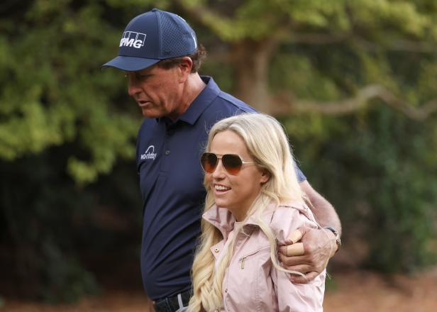 phil-mickelson-says-he-won’t-be-betting-on-football-because-he-‘crossed-the-line-into-addiction,’-thanks-wife-for-support