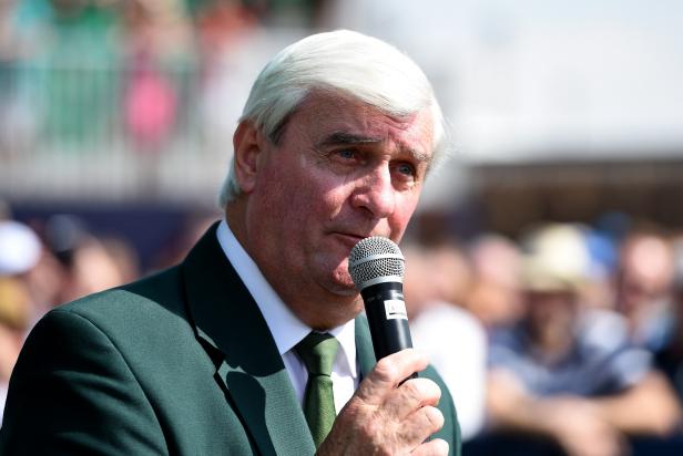legendary-open-championship-first-tee-announcer-ivor-robson-dies-at-age-83
