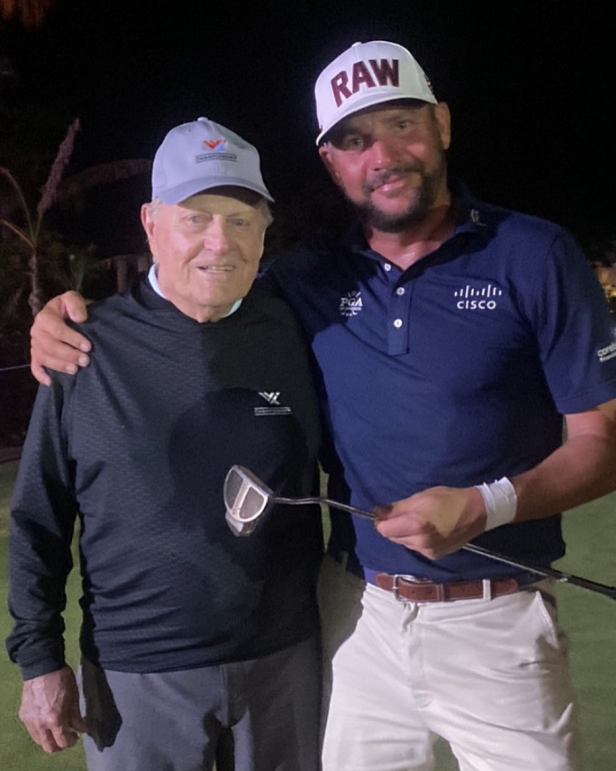 jack-nicklaus-makes-winning-putt-at-celebrity-golf-event-using-michael-block’s-putter,-because-of-course