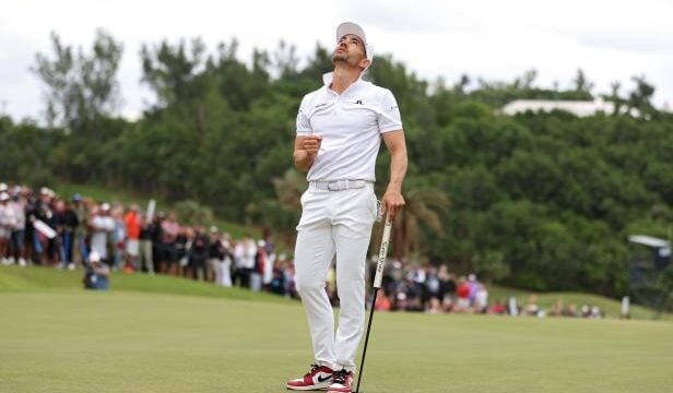 camilo-villegas-completes-return-from-tragedy-and-golf’s-abyss-to-win-bermuda-championship