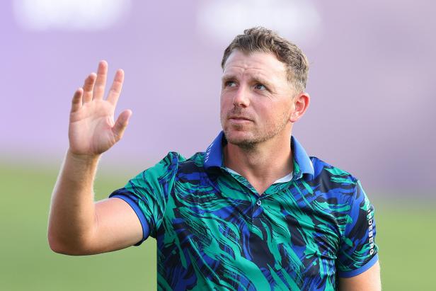 matt-wallace-birdies-every-hole-on-the-back-nine-to-take-lead-at-dp-world-tour-finale-…-but-there’s-a-catch