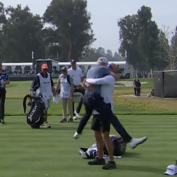 will-zalatoris-makes-hole-in-one-at-genesis-invitational,-wins-car-for-himself-and-his-caddie-(!)