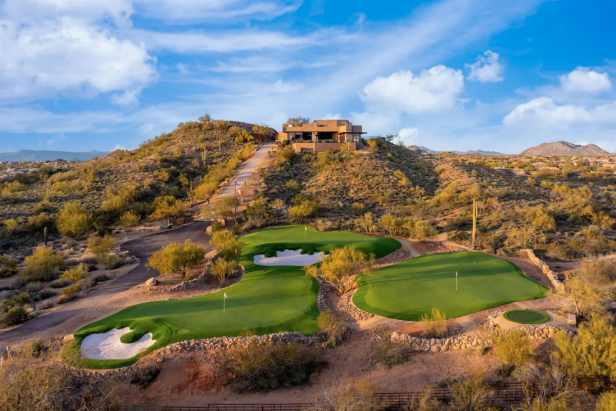 this-scottsdale-airbnb-with-a-stunning-backyard-golf-complex-is-ready-to-host-the-greatest-buddies-trip-of-all-time