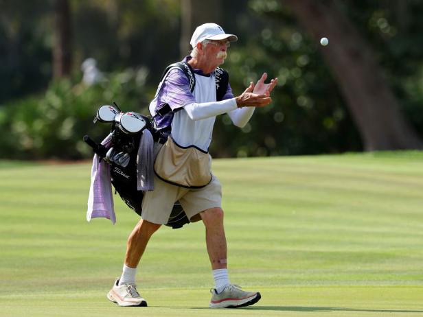 players-championship:-at-76,-legendary-caddie-mike-‘fluff’-cowan-is-still-grinding