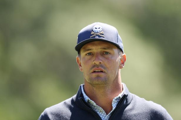 masters-2024:-bryson-dechambeau goes-viral-for-bizarre-gesture,-is-so-back