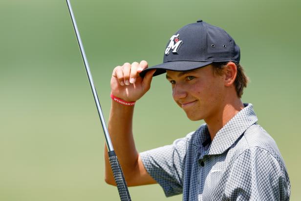 15-year-old-miles-russell-shoots-final-round-66-on-korn-ferry-tour,-makes-history,-earns-spot-in-next-week’s-stop