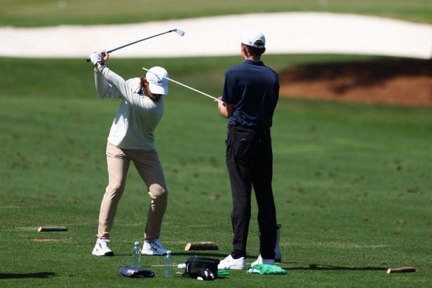 one-of-the-best-golf-swings-on-tour-has-some-good-swing-tips-for-you