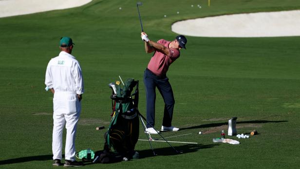 what-tour-players-are-looking-at-when-using-a-launch-monitor-on-the-range