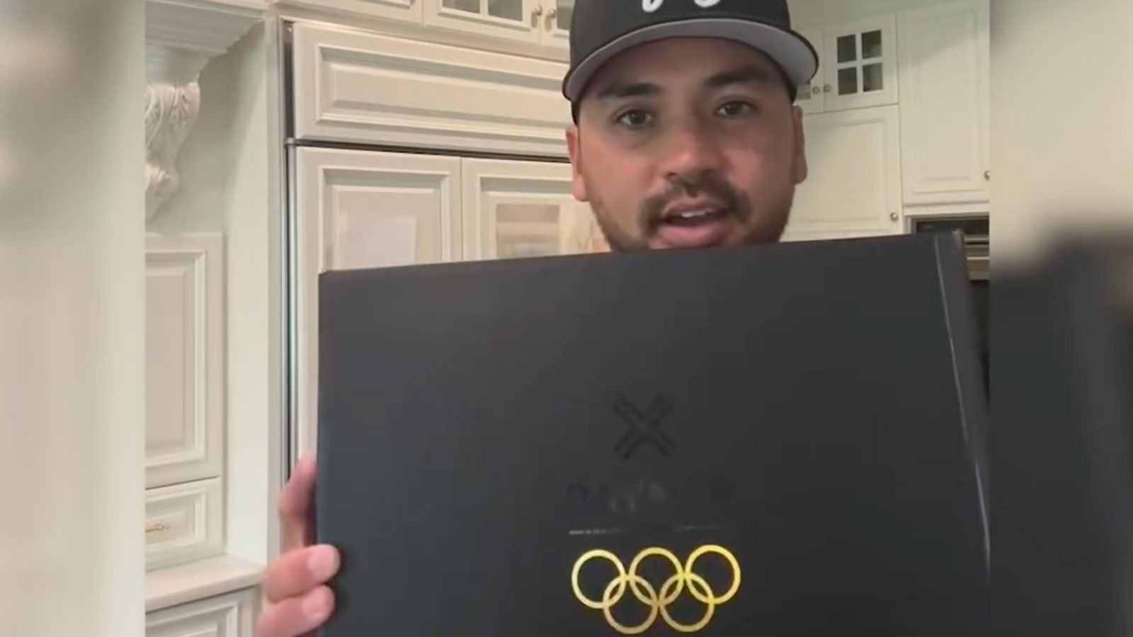WATCH: Jason Day reveals his Aussie-themed golf shoes for the Olympics – and the detail is on point – Australian Golf Digest