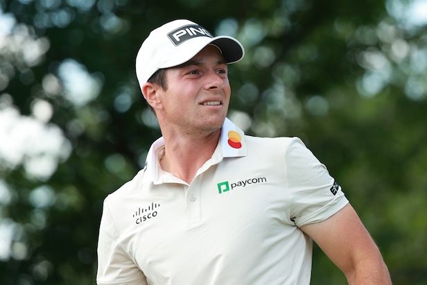 Viktor Hovland suffers freak holiday injury – Australian Golf Digest